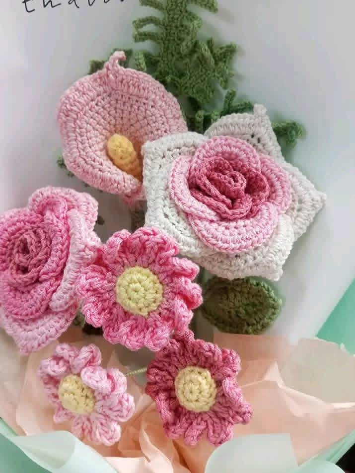 Crochet Flower Bouquet 10''